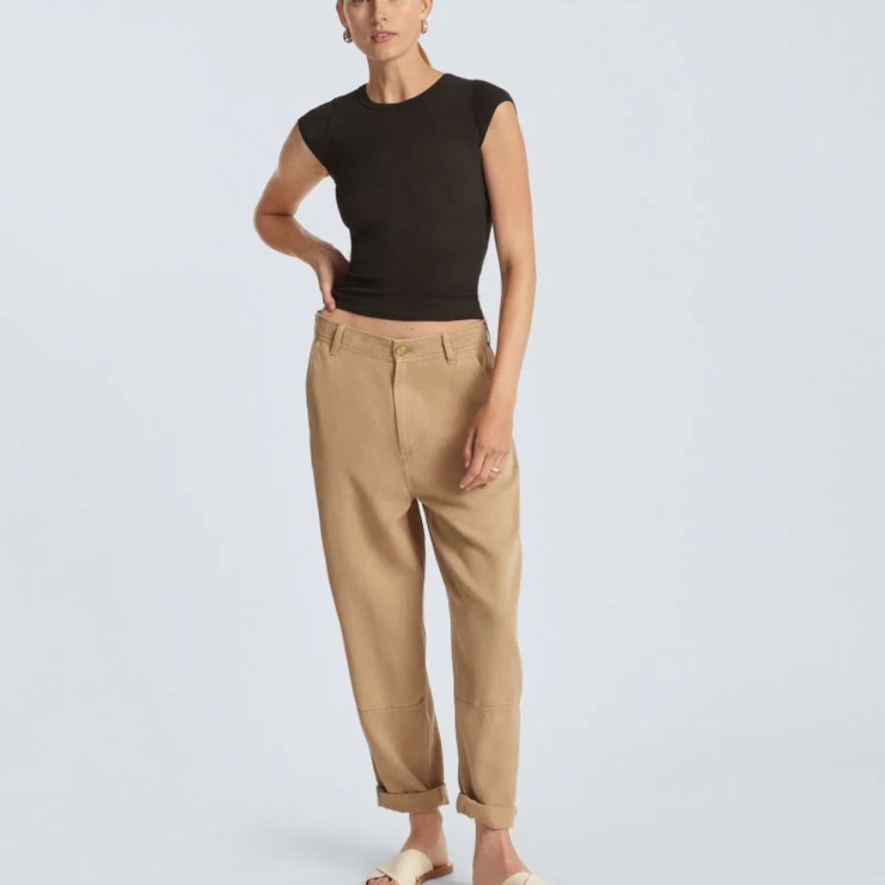 Everlane - Women’s Chino in Buttersoft
